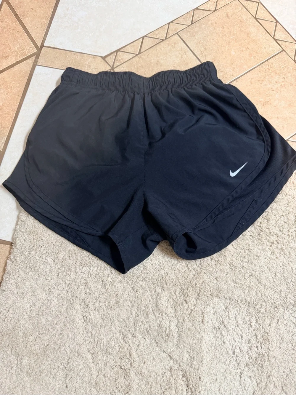 Nike Tempo Dri-FIT Black 3” Running Shorts Women’s Small